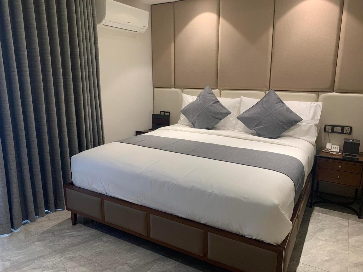 אנגלס One Euphoria Luxe Hotel מראה חיצוני תמונה