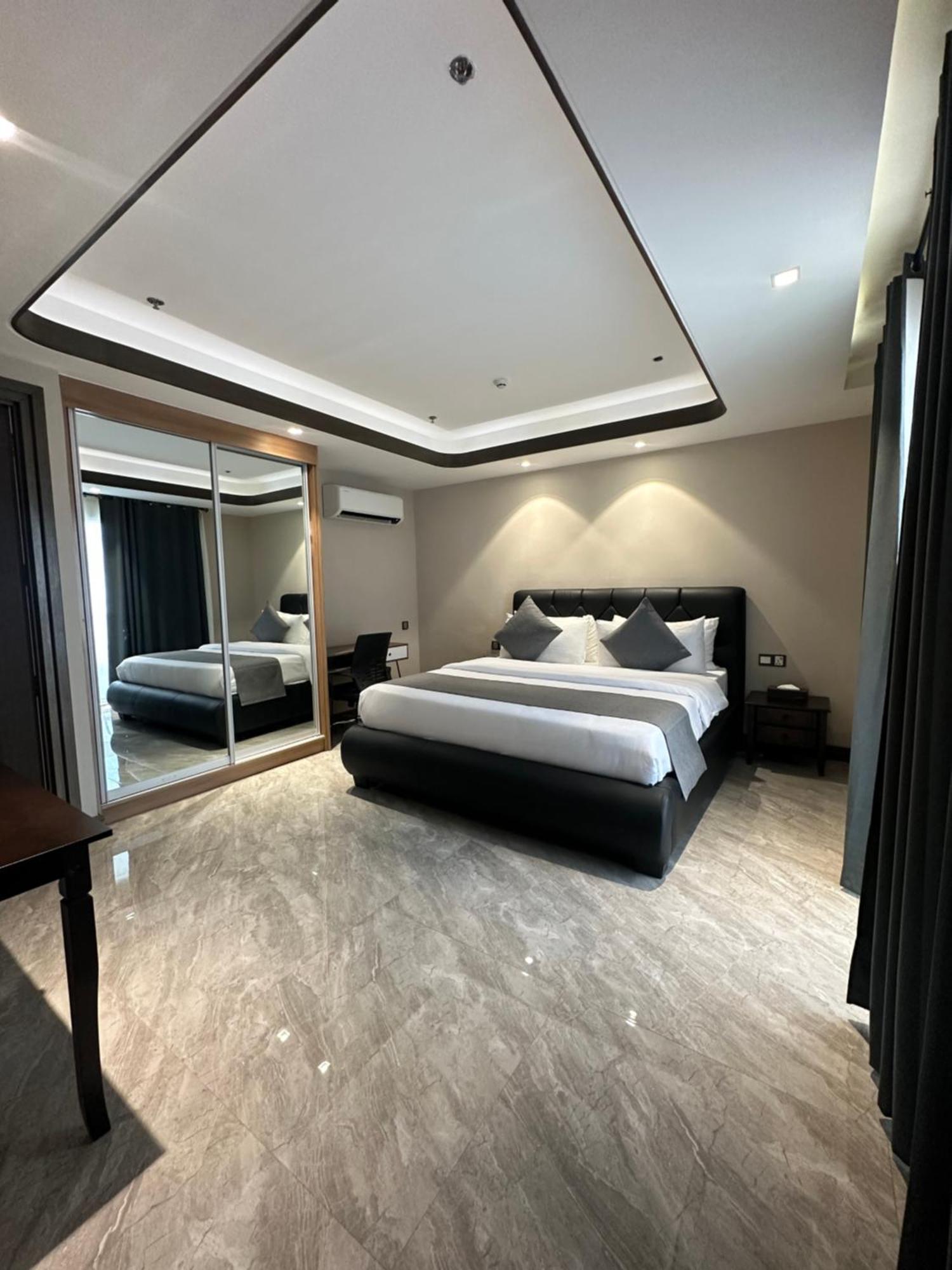 אנגלס One Euphoria Luxe Hotel מראה חיצוני תמונה